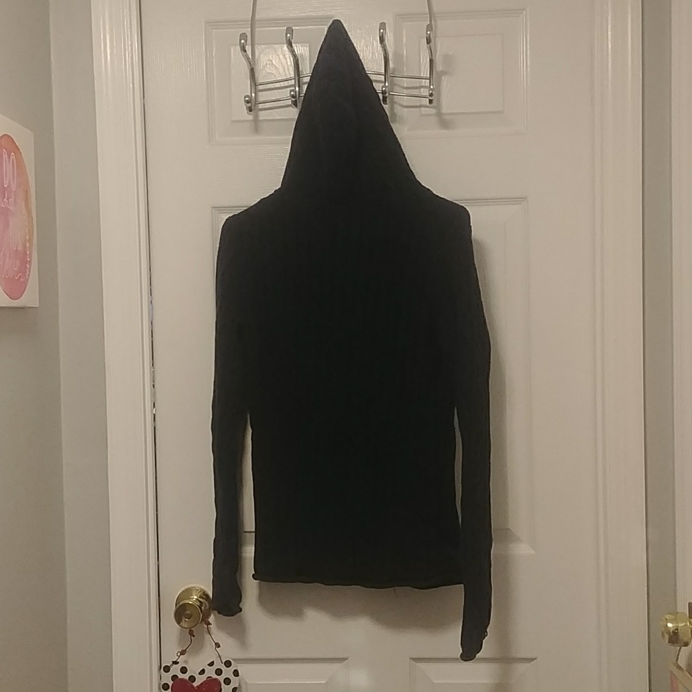 Sweater - Picture 5 of 7